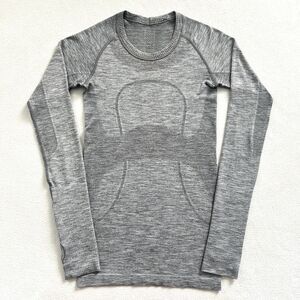 Lululemon Women Gray White Swiftly Tech Long Sleeve Crew Fitted Top Thumbholes 2